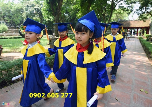 Chuyên bán đồng phục tốt nghiệp mầm non có sẵn, giá rẻ
