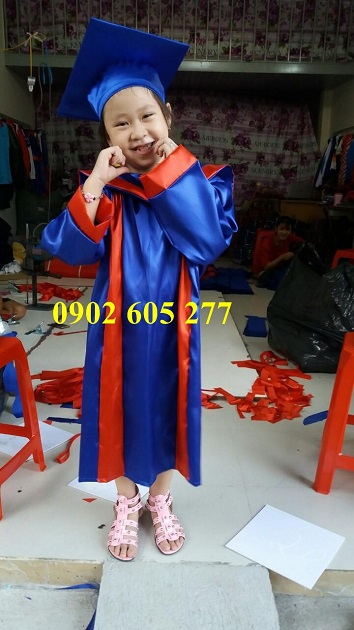 Thuê lễ phục tốt nghiệp giá sốc chỉ 25k